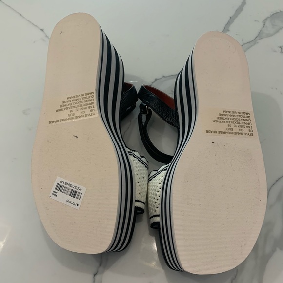 Kate Spade off white & Black 3inc platform shoes - Picture 5 of 6